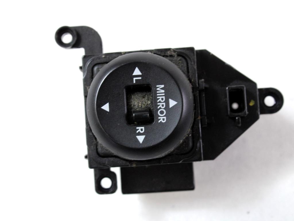 STIKALA ELEKTRICNIH OGLEDAL  OEM N. 935402L000 ORIGINAL REZERVNI DEL HYUNDAI I30 FD MK1 (2007 - 2011)DIESEL LETNIK 2011