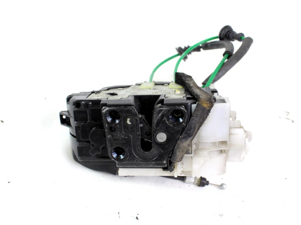 CENTRALNI ZAKLEP SPREDNJIH VRAT  OEM N. 813202L020 ORIGINAL REZERVNI DEL HYUNDAI I30 FD MK1 (2007 - 2011)DIESEL LETNIK 2011