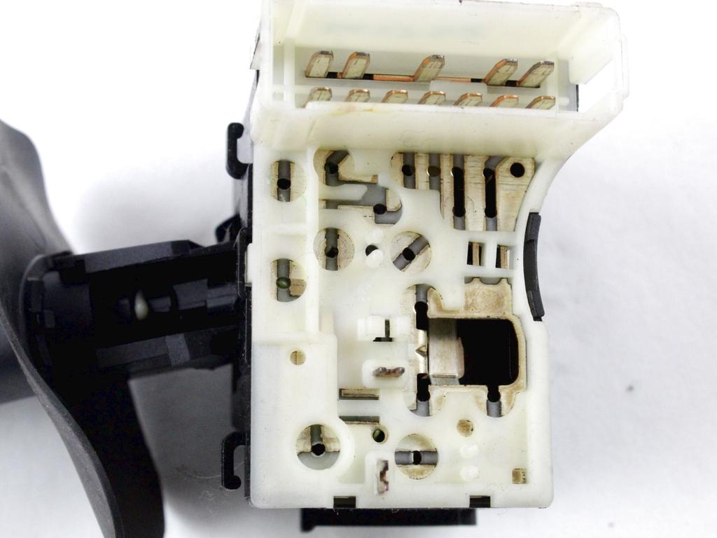 OBVOLANSKO STIKALO OEM N. 7701047543 ORIGINAL REZERVNI DEL RENAULT CLIO BB CB MK2 R / CLIO STORIA (05/2001 - 2012) BENZINA LETNIK 2002