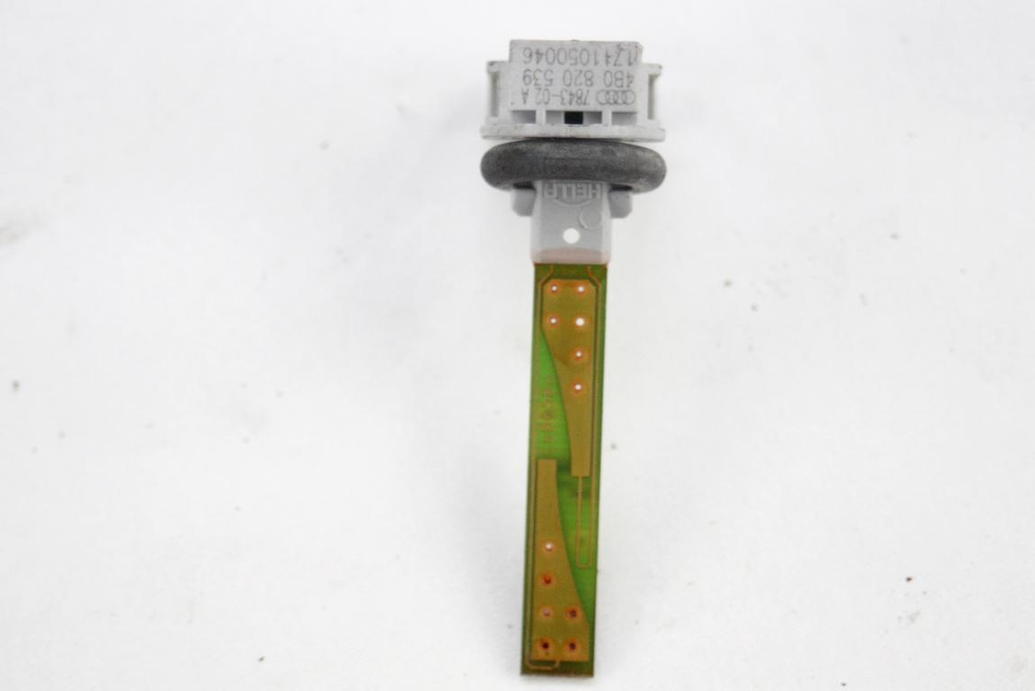 DRUGI SENZORJI OEM N. 4B0820539 ORIGINAL REZERVNI DEL VOLKSWAGEN GOLF V 1K1 1K5 MK5 BER/SW (02/2004-11/2008) BENZINA LETNIK 2006