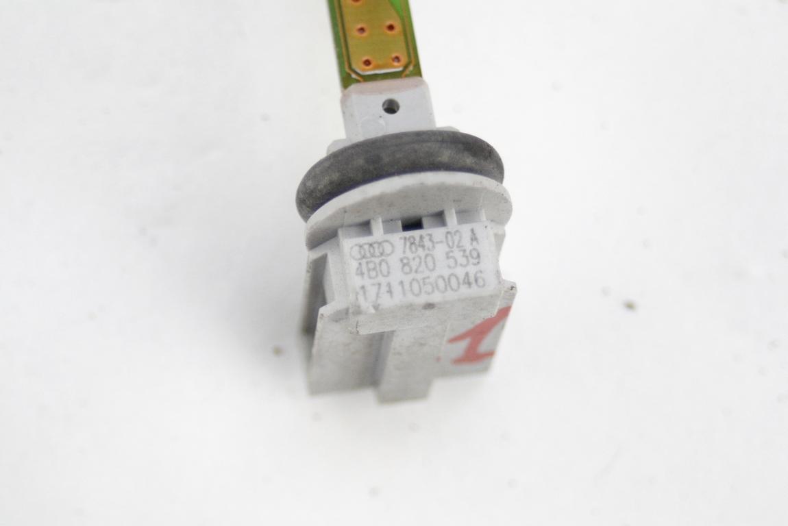 DRUGI SENZORJI OEM N. 4B0820539 ORIGINAL REZERVNI DEL VOLKSWAGEN GOLF V 1K1 1K5 MK5 BER/SW (02/2004-11/2008) BENZINA LETNIK 2006