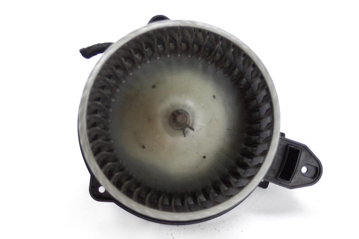 VENTILATOR  KABINE  OEM N. 4B1820021B ORIGINAL REZERVNI DEL AUDI A6 C5 4B 4B5 4B2 BER/SW (1997 - 2001) DIESEL LETNIK 1999