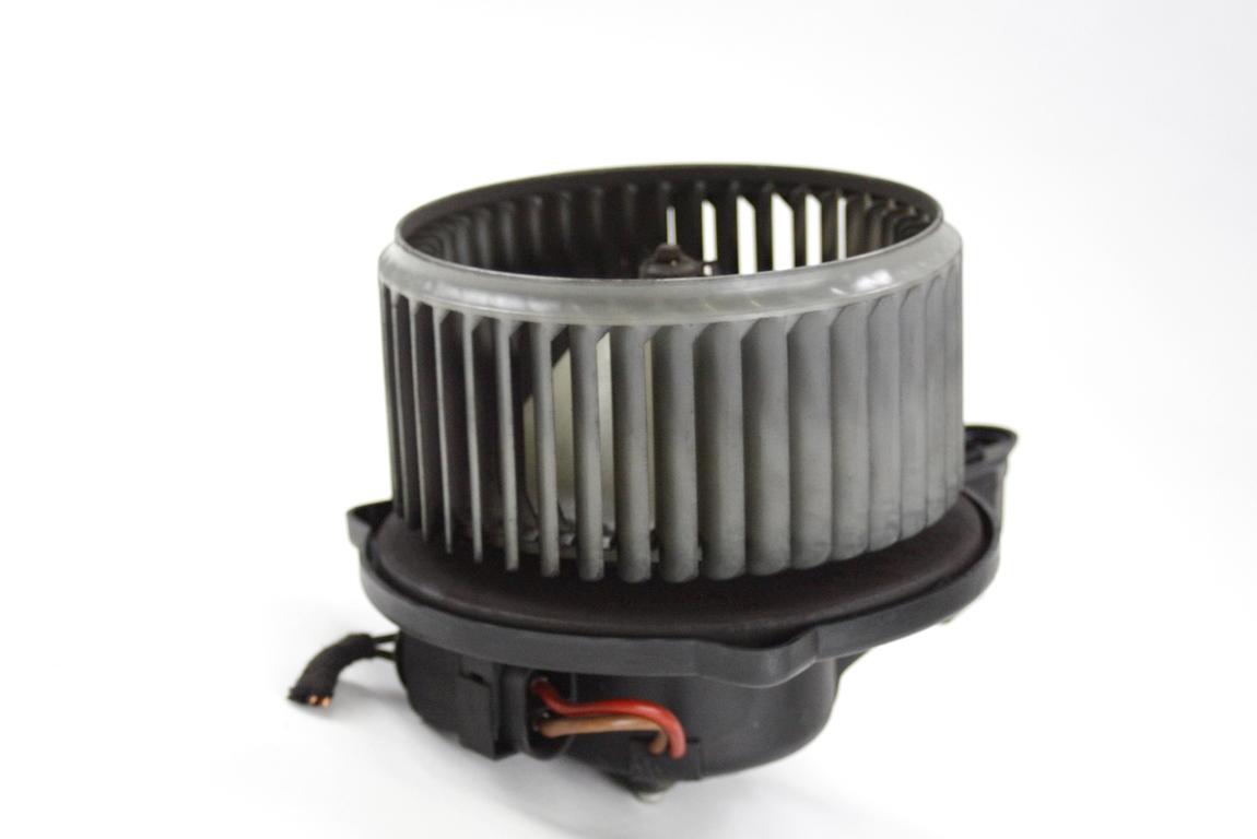 VENTILATOR  KABINE  OEM N. 4B1820021B ORIGINAL REZERVNI DEL AUDI A6 C5 4B 4B5 4B2 BER/SW (1997 - 2001) DIESEL LETNIK 1999