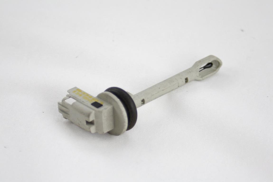 TEMPERATURNI SENZORJI / AC OEM N. 4PUH-19C734-AA ORIGINAL REZERVNI DEL VOLVO V50 545 (2004 - 05/2007) DIESEL LETNIK 2007