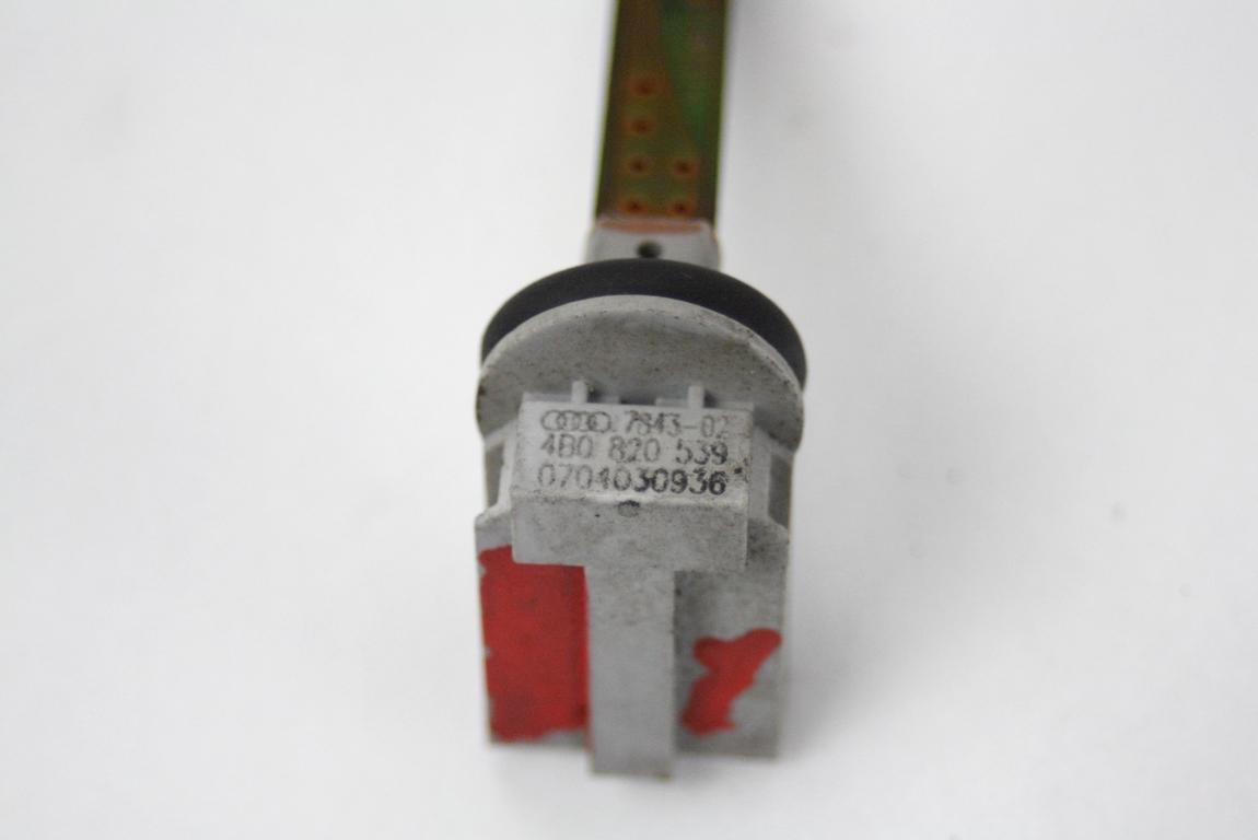 TEMPERATURNI SENZORJI / AC OEM N. 5B0820539 ORIGINAL REZERVNI DEL AUDI A3 MK2 8P 8PA 8P1 (2003 - 2008)DIESEL LETNIK 2003