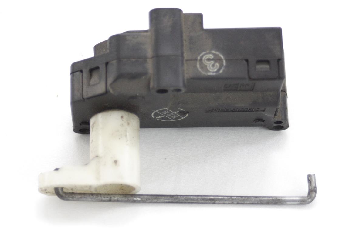 MOTORCEK OGREVANJA OEM N. 063700-6852 ORIGINAL REZERVNI DEL LAND ROVER DISCOVERY L3128 MK2 (1999-2004)DIESEL LETNIK 2002