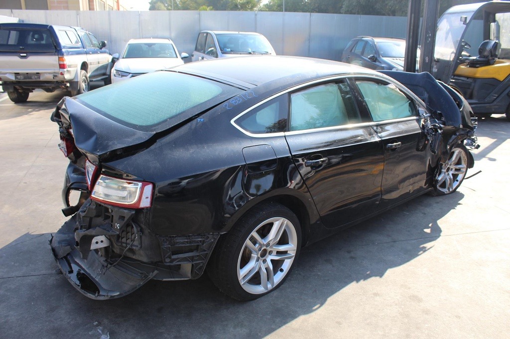 AUDI A5 2.0 D 105KW 6M 5P (2012) RICAMBIO USATO 