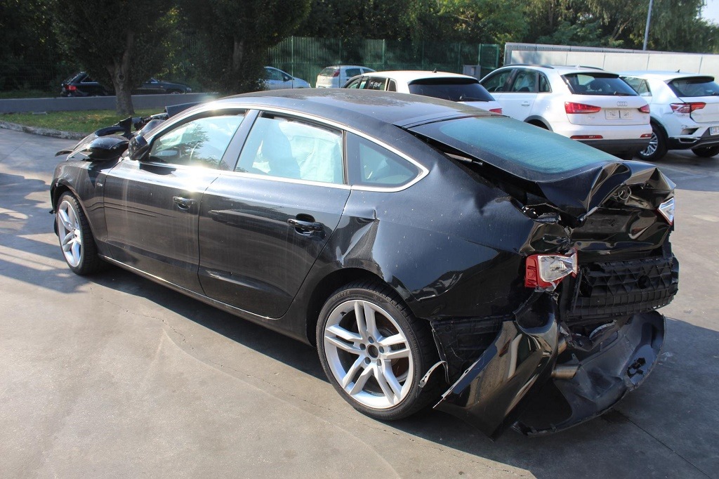 AUDI A5 2.0 D 105KW 6M 5P (2012) RICAMBIO USATO 