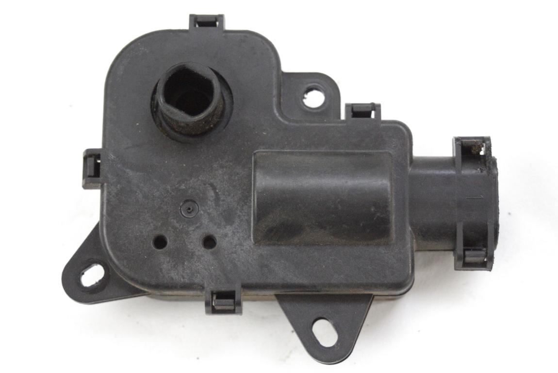 MOTORCEK OGREVANJA OEM N. 7701206536 ORIGINAL REZERVNI DEL RENAULT LAGUNA BG0/1 KG0/1 MK2 R BER/SW (05/2005 - 09/2007) DIESEL LETNIK 2006