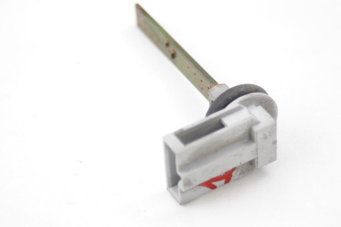 TEMPERATURNI SENZORJI / AC OEM N. 4B0820539 ORIGINAL REZERVNI DEL VOLKSWAGEN TOURAN 1T1 MK1 (2003 - 11/2006) DIESEL LETNIK 2007