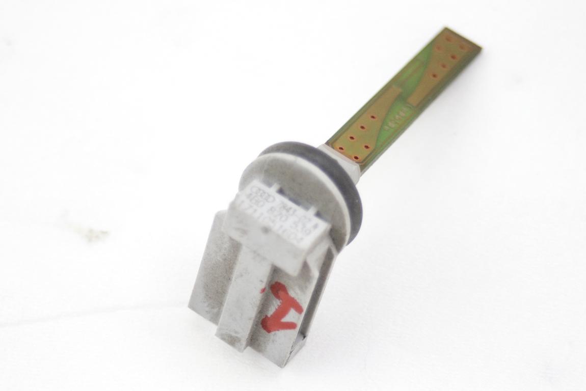 TEMPERATURNI SENZORJI / AC OEM N. 4B0820539 ORIGINAL REZERVNI DEL VOLKSWAGEN TOURAN 1T1 MK1 (2003 - 11/2006) DIESEL LETNIK 2007