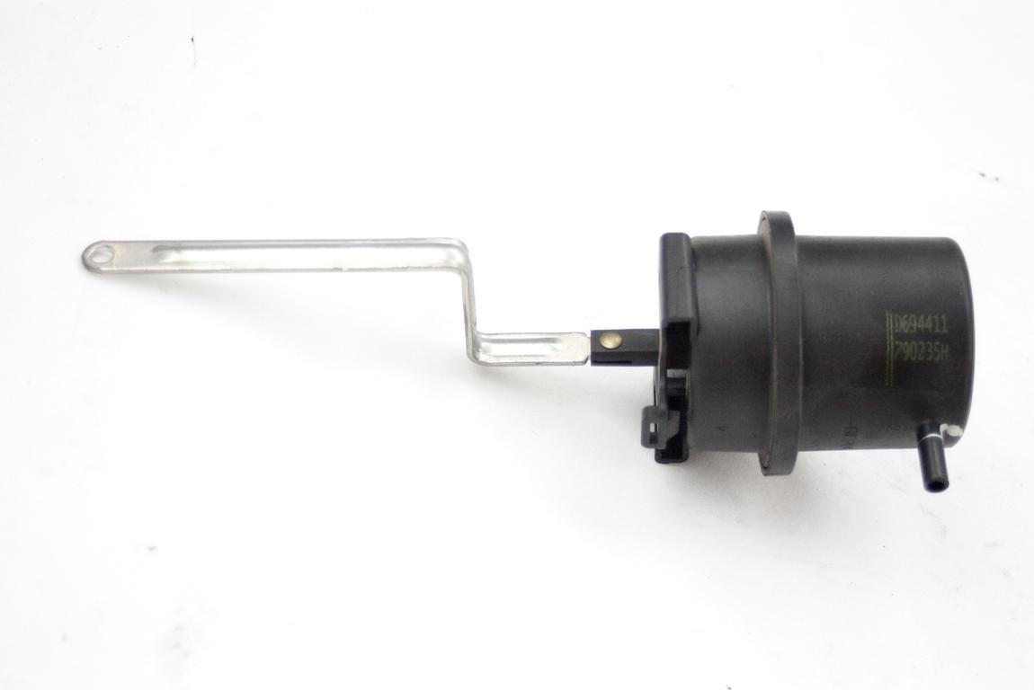 MOTORCEK OGREVANJA OEM N. 790235H ORIGINAL REZERVNI DEL JEEP CHEROKEE MK3 KJ (2001 - 2005) DIESEL LETNIK 2004