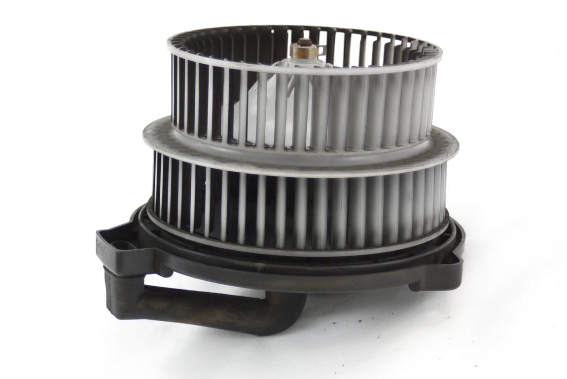 VENTILATOR  KABINE  OEM N. 194000-734012E ORIGINAL REZERVNI DEL TOYOTA AVENSIS VERSO M2 (2001 - 2004) DIESEL LETNIK 2004