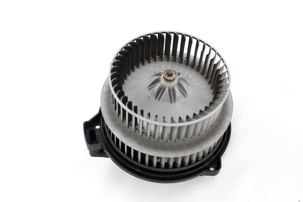 VENTILATOR  KABINE  OEM N. 194000-734012E ORIGINAL REZERVNI DEL TOYOTA AVENSIS VERSO M2 (2001 - 2004) DIESEL LETNIK 2004