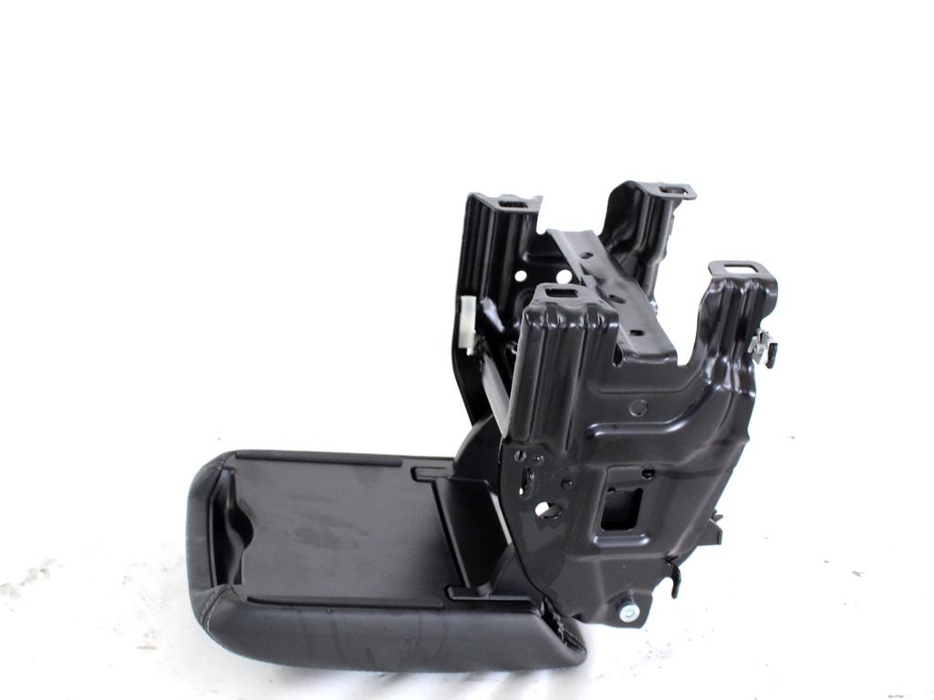 SREDINSKA KONZOLA OEM N. 8K0864207H25D ORIGINAL REZERVNI DEL AUDI A5 8T R COUPE/5P  (08/2011 - 06/2016) DIESEL LETNIK 2012