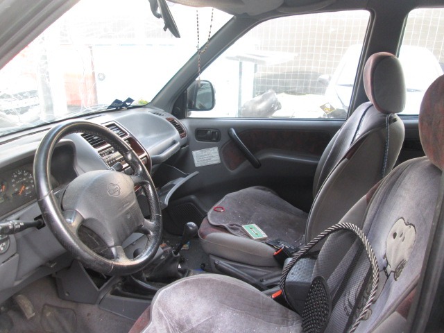 NISSAN TERRANO 2.7 D 4X4 92KW 5M 3P (1999) RICAMBIO USATO 