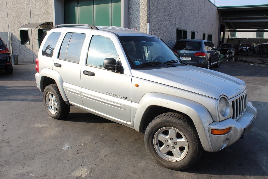 JEEP CHEROKEE 2.5 D 4X4 105KW 5M 5P (2002) RICAMBI IN MAGAZZINO