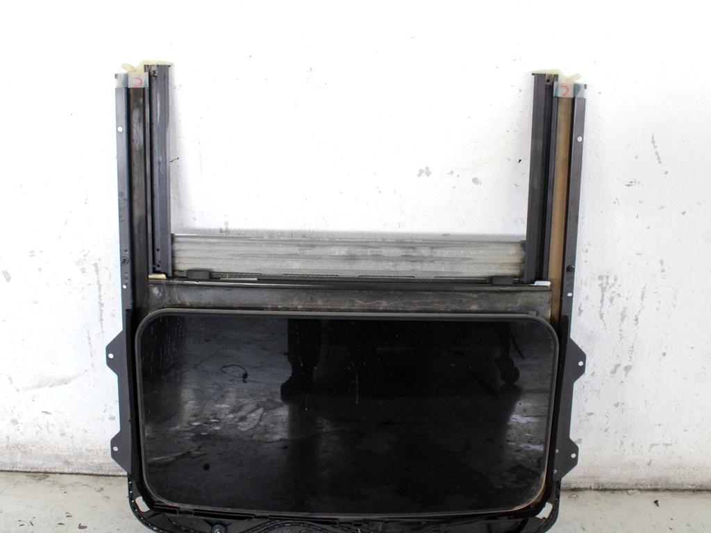POMICNO PANORAMSKO OKNO  OEM N. LR044053 ORIGINAL REZERVNI DEL LAND ROVER RANGE ROVER SPORT L320 MK1 R (2010 -2013)DIESEL LETNIK 2011