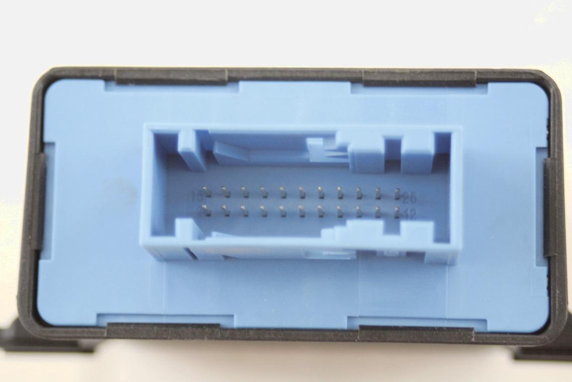 RACUNALNIK ZAROMETOV OEM N. 95861838600 ORIGINAL REZERVNI DEL PORSCHE CAYENNE 92A MK2 (2010 - 2017) BENZINA LETNIK 2017
