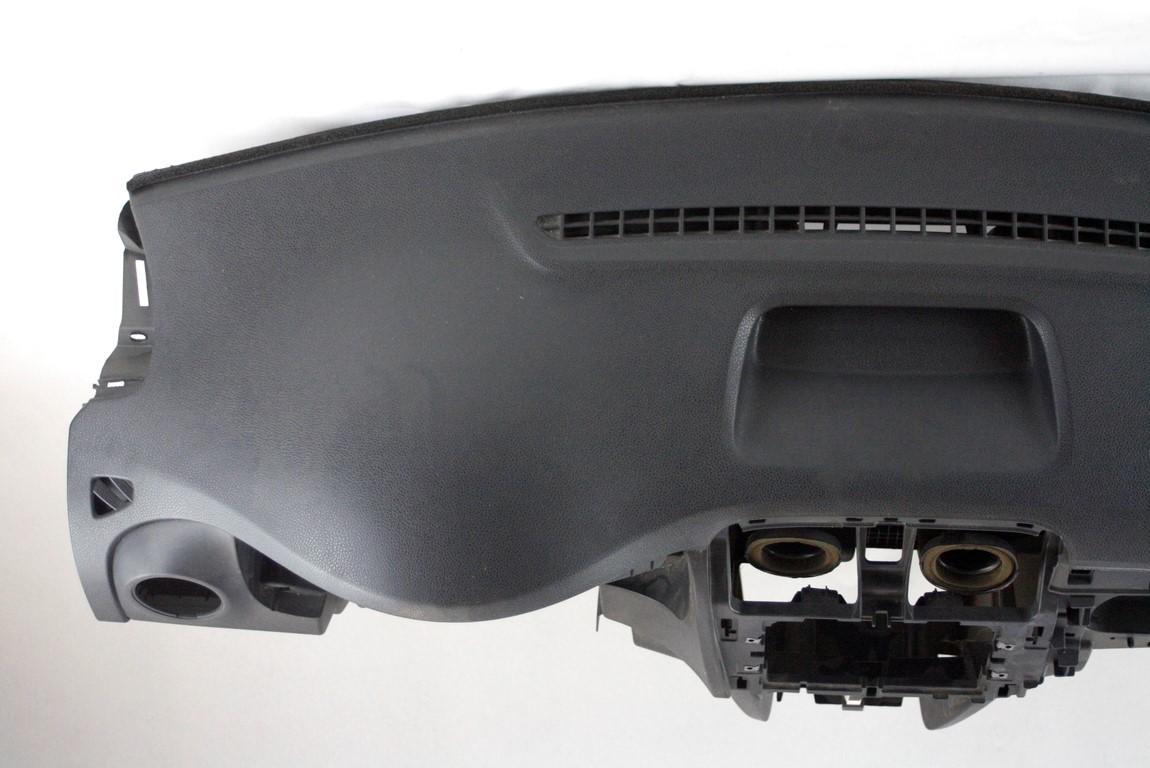 ARMATURNA PLOSCA OEM N. 681006005R ORIGINAL REZERVNI DEL DACIA SANDERO / SANDERO STEPWAY MK2 (2012 - 2016) DIESEL LETNIK 2014