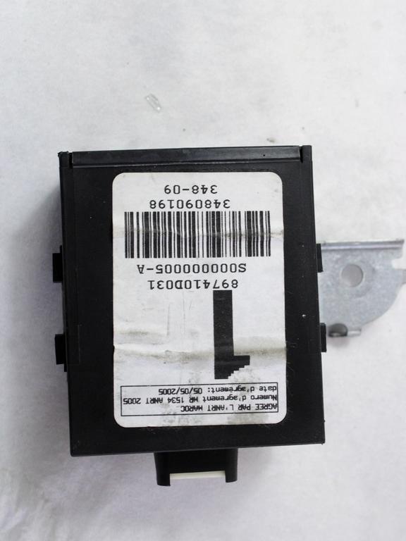 CENTRALNO ZAKLEPANJE OEM N. 897410D031 ORIGINAL REZERVNI DEL TOYOTA YARIS P9 MK2 R (2009 - 2011)BENZINA LETNIK 2010