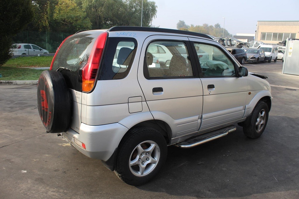 DAIHATSU TERIOS 1.3 B 4X4 61KW 5M 5P (2000) RICAMBIO USATO 