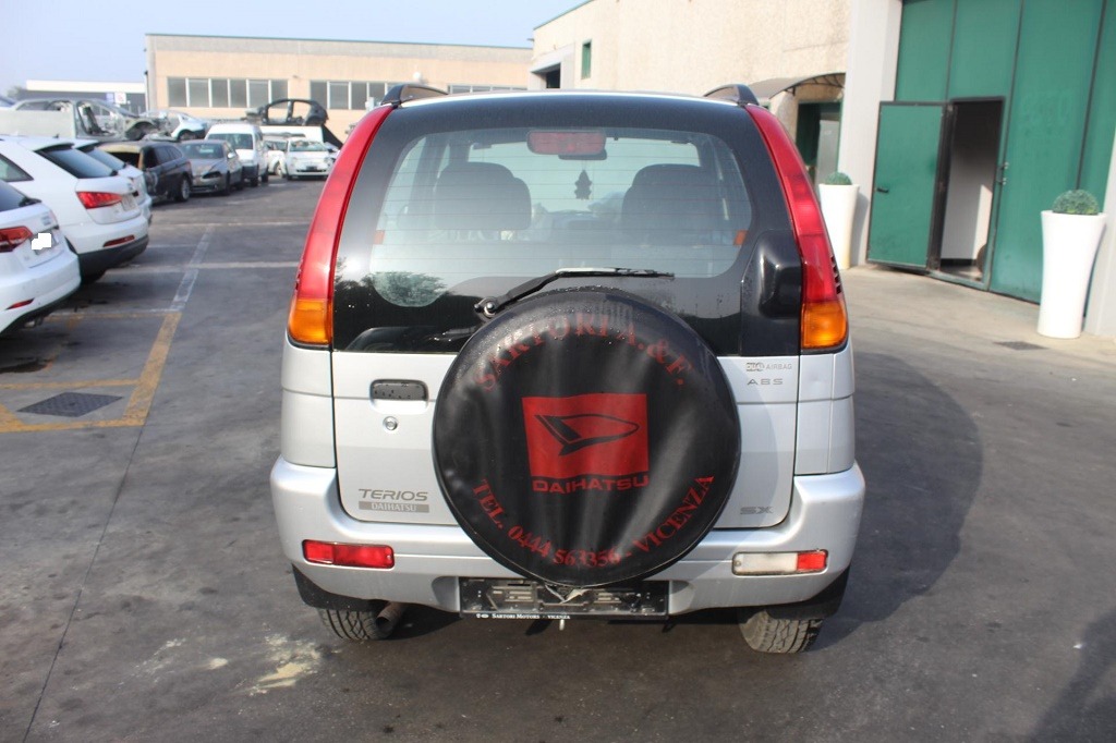 DAIHATSU TERIOS 1.3 B 4X4 61KW 5M 5P (2000) RICAMBIO USATO 