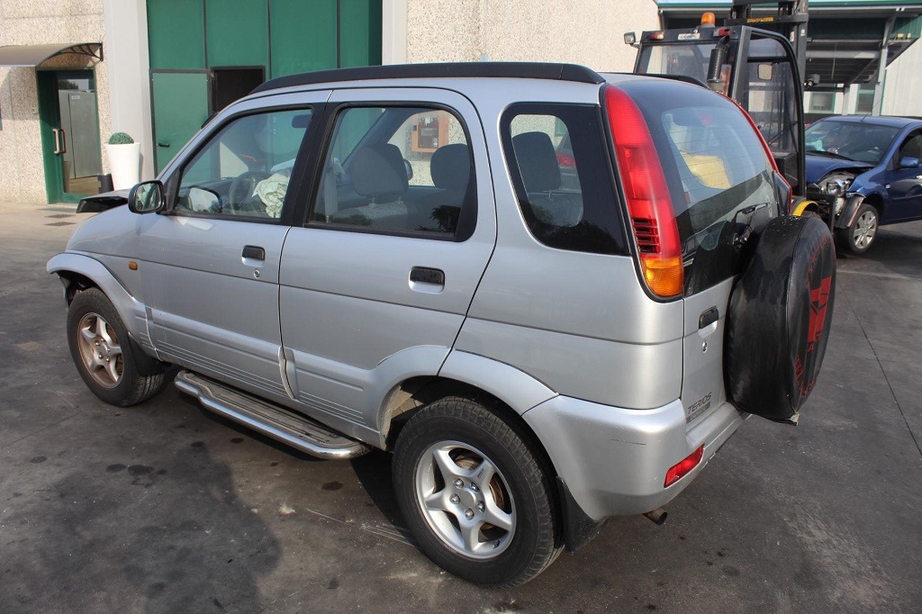 DAIHATSU TERIOS 1.3 B 4X4 61KW 5M 5P (2000) RICAMBIO USATO 