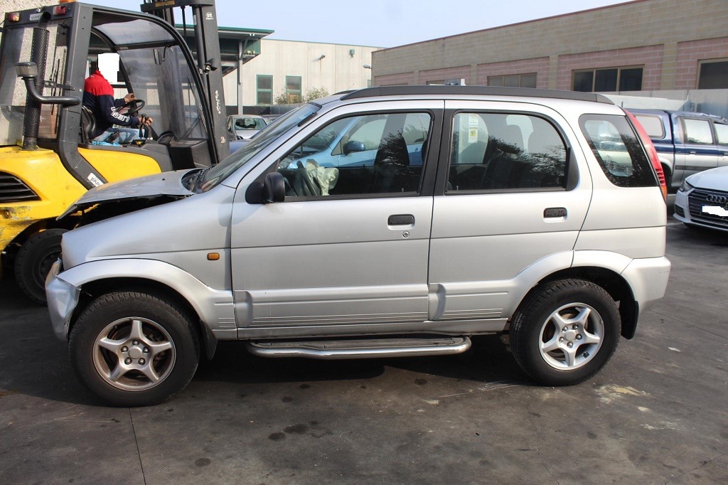 DAIHATSU TERIOS 1.3 B 4X4 61KW 5M 5P (2000) RICAMBI IN MAGAZZINO