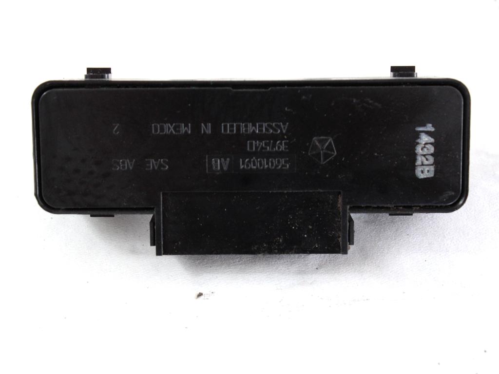 ZADNJE STIKALO OEM N. 56010091AB ORIGINAL REZERVNI DEL JEEP CHEROKEE MK3 KJ (2001 - 2005) DIESEL LETNIK 2002