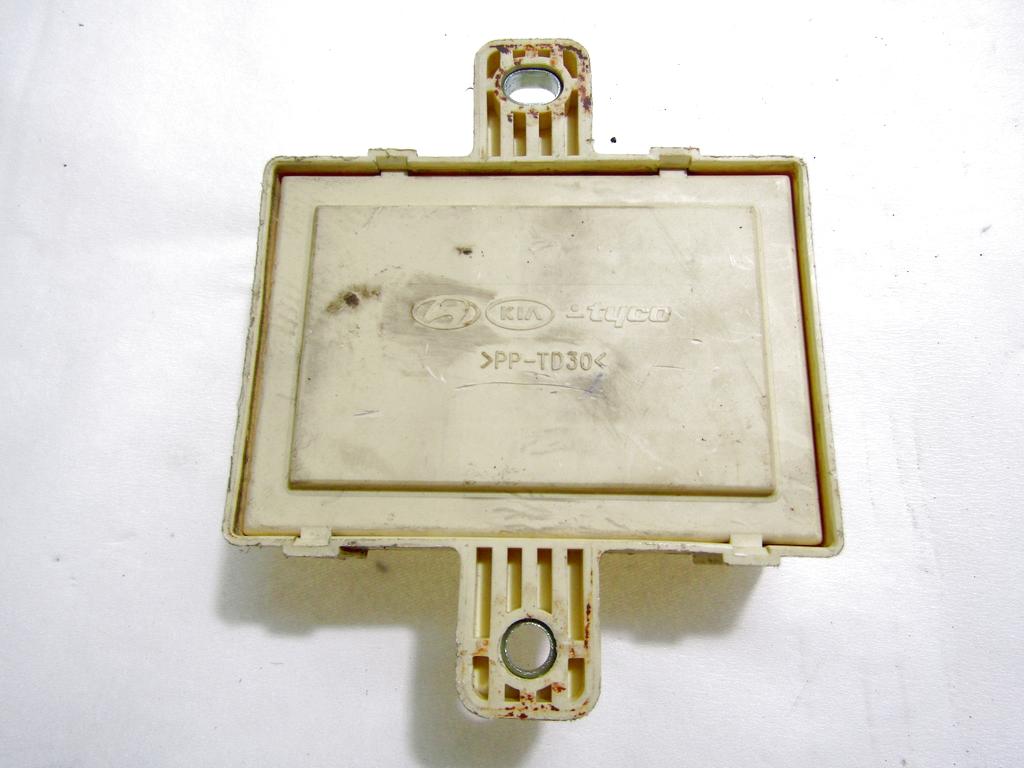CENTRALNO ZAKLEPANJE OEM N. 91940-1F010 ORIGINAL REZERVNI DEL KIA SPORTAGE KM MK2 (2004 - 2010)BENZINA/GPL LETNIK 2009