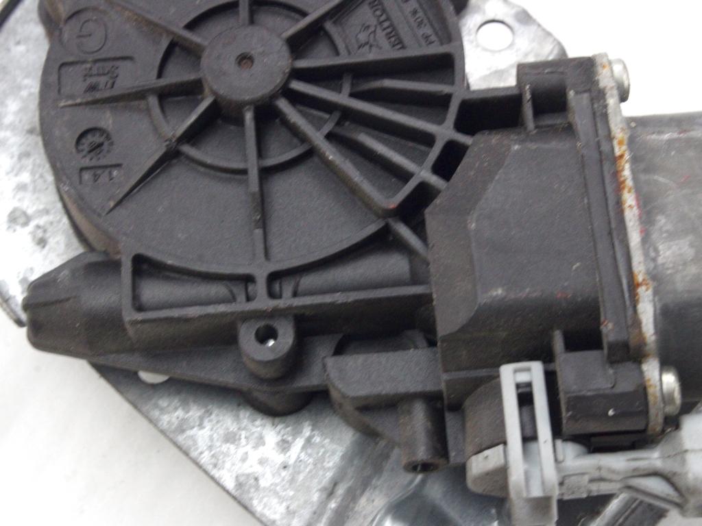 MEHANIZEM DVIGA SPREDNJIH STEKEL  OEM N. 18813 SISTEMA ALZACRISTALLO PORTA ANTERIORE ELETTR ORIGINAL REZERVNI DEL TOYOTA AYGO B1 R (2009 - 02/2012) BENZINA LETNIK 2011