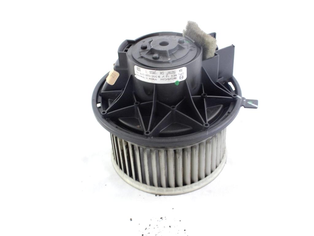 VENTILATOR  KABINE  OEM N. 5066554AA ORIGINAL REZERVNI DEL JEEP CHEROKEE MK3 KJ (2001 - 2005) DIESEL LETNIK 2002