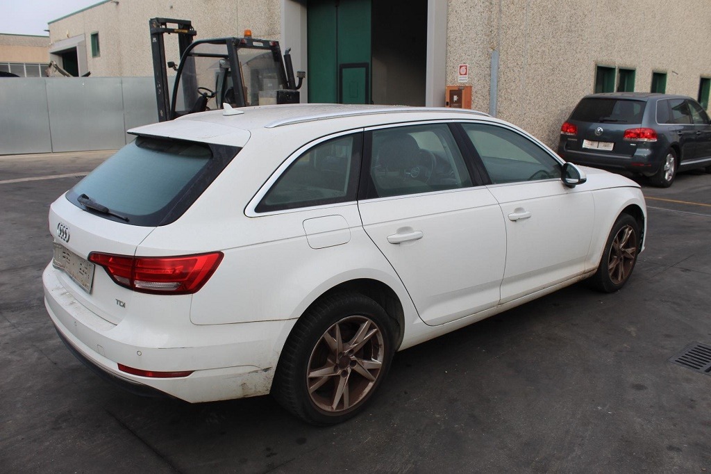 AUDI A4 SW 2.0 D 110KW 6M 5P (2016) RICAMBI IN MAGAZZINO 