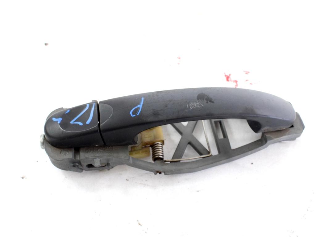 ZUNANJA KLJUKA ZADNJA DESNA VRATA OEM N. 7H0837205D3FZ ORIGINAL REZERVNI DEL VOLKSWAGEN TOURAN 1T2 MK1 R1 (2006 - 2010)DIESEL LETNIK 2007