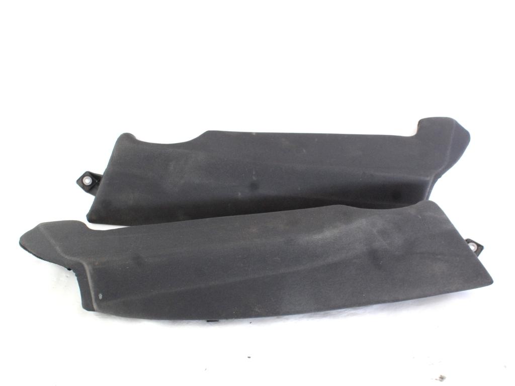 LATVIJSKI STRANSKI SEDEZI ZA ZADNJE SEDEZE OEM N. 117091 FIANCHETTI LATERALI SEDILI POSTERIORI ORIGINAL REZERVNI DEL AUDI A4 B9 BER/SW/ALLROAD (2015 - 2019)DIESEL LETNIK 2016