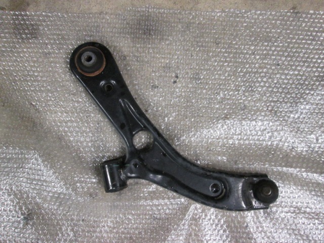 SPREDNJA LEVA ROKA  OEM N. 4520272K00000 ORIGINAL REZERVNI DEL SUZUKI SPLASH EX (03-2008/05-2012)DIESEL LETNIK 2009