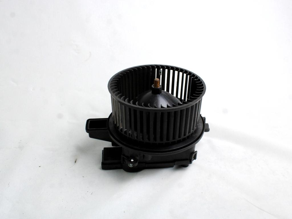 VENTILATOR  KABINE  OEM N. 4M1820021 ORIGINAL REZERVNI DEL AUDI A4 B9 BER/SW/ALLROAD (2015 - 2019)DIESEL LETNIK 2016