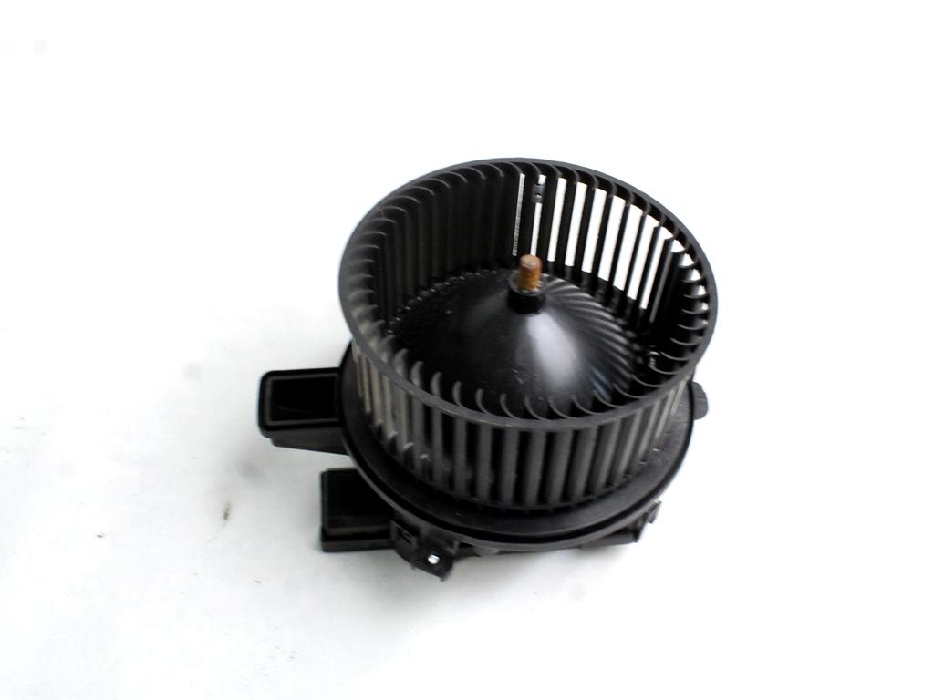 VENTILATOR  KABINE  OEM N. 4M1820021 ORIGINAL REZERVNI DEL AUDI A4 B9 BER/SW/ALLROAD (2015 - 2019)DIESEL LETNIK 2016