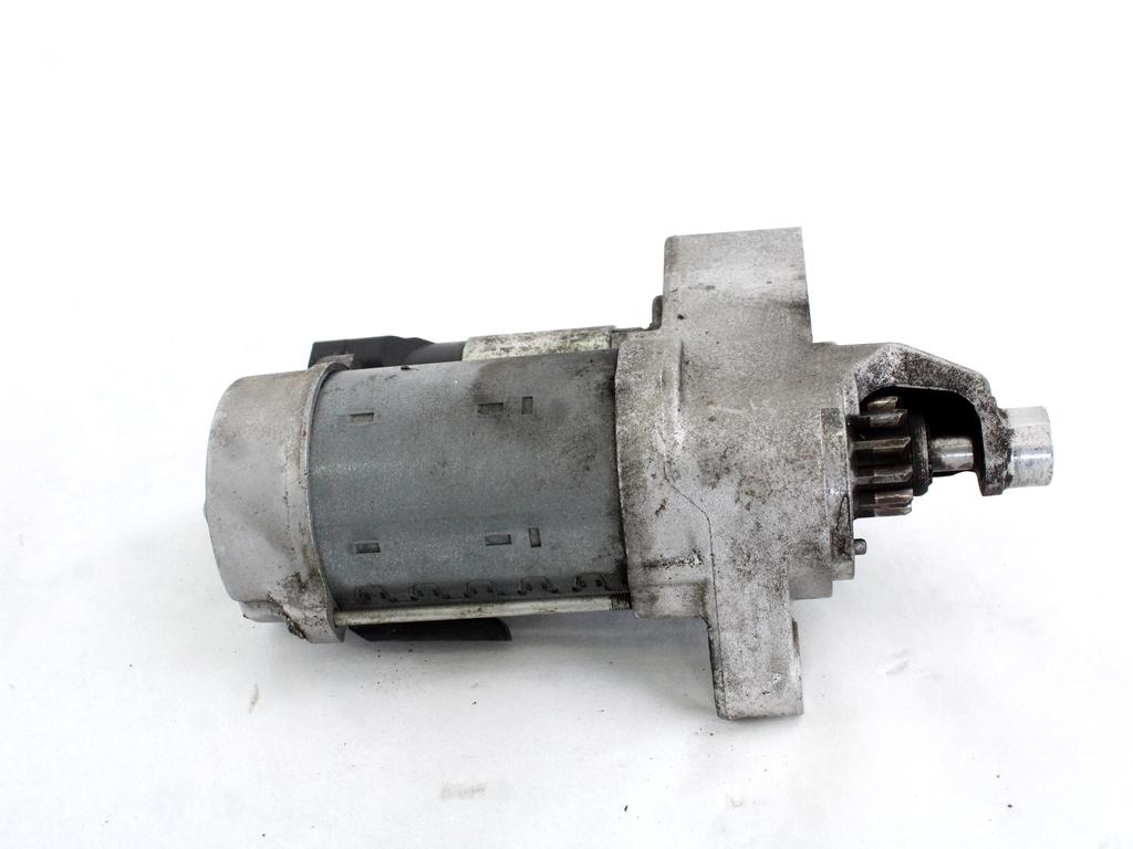 ZAGANJAC MOTORJA  OEM N. 04L911024A ORIGINAL REZERVNI DEL AUDI A4 B9 BER/SW/ALLROAD (2015 - 2019)DIESEL LETNIK 2016