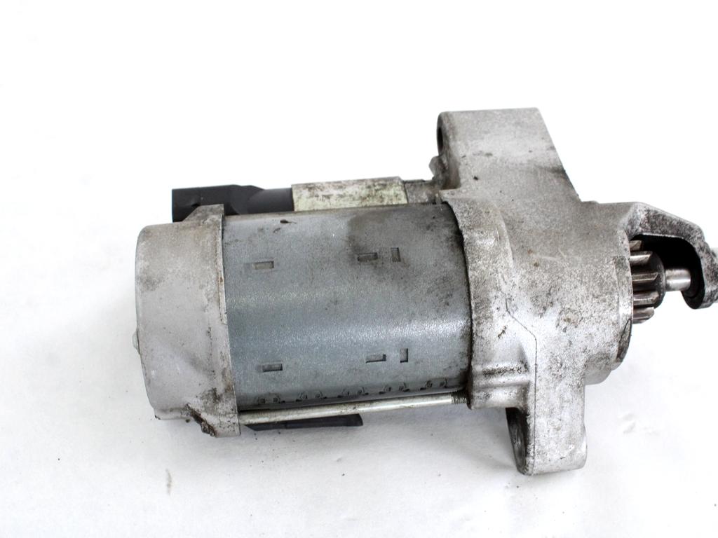 ZAGANJAC MOTORJA  OEM N. 04L911024A ORIGINAL REZERVNI DEL AUDI A4 B9 BER/SW/ALLROAD (2015 - 2019)DIESEL LETNIK 2016