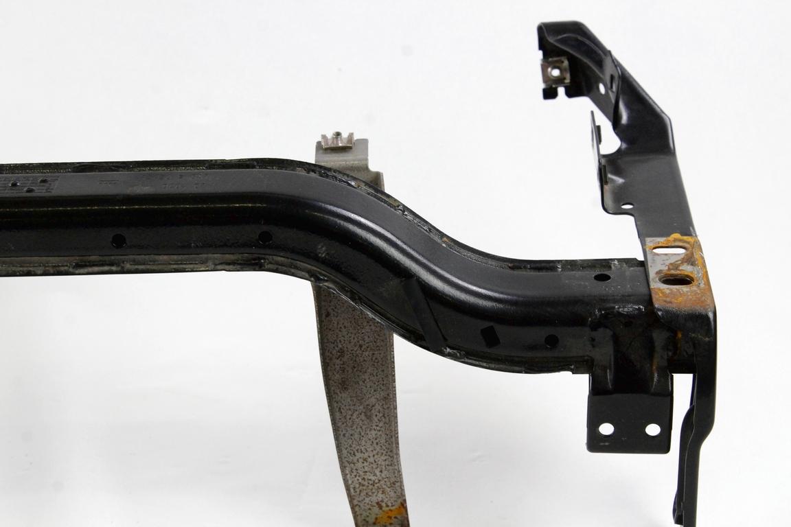 NOSILEC ARMATURNE PLO?CE  OEM N. 95B857011 ORIGINAL REZERVNI DEL PORSCHE MACAN 95B MK1 R (2018-2022)BENZINA LETNIK 2021