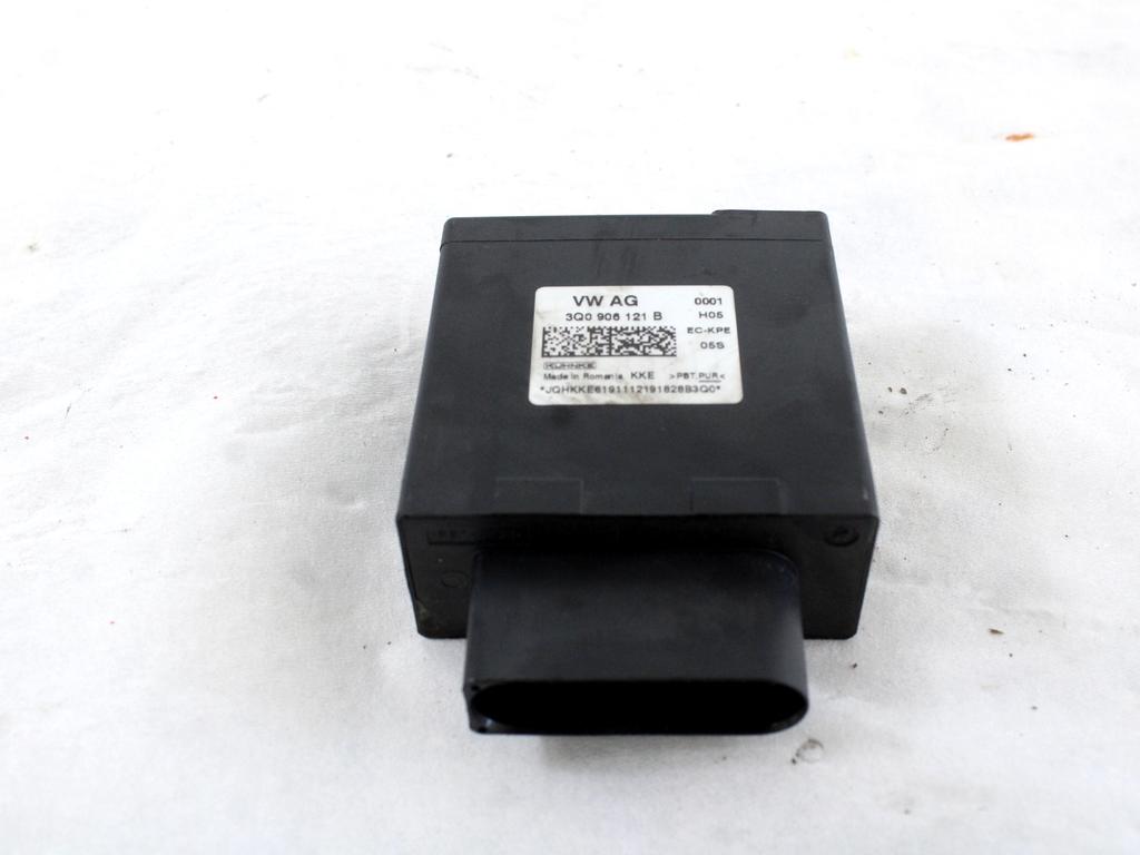 RACUNALNIK CRPALKE GORIVA  OEM N. 3Q0906121B ORIGINAL REZERVNI DEL VOLKSWAGEN T-ROC A11 (DAL 2017)  DIESEL LETNIK 2020