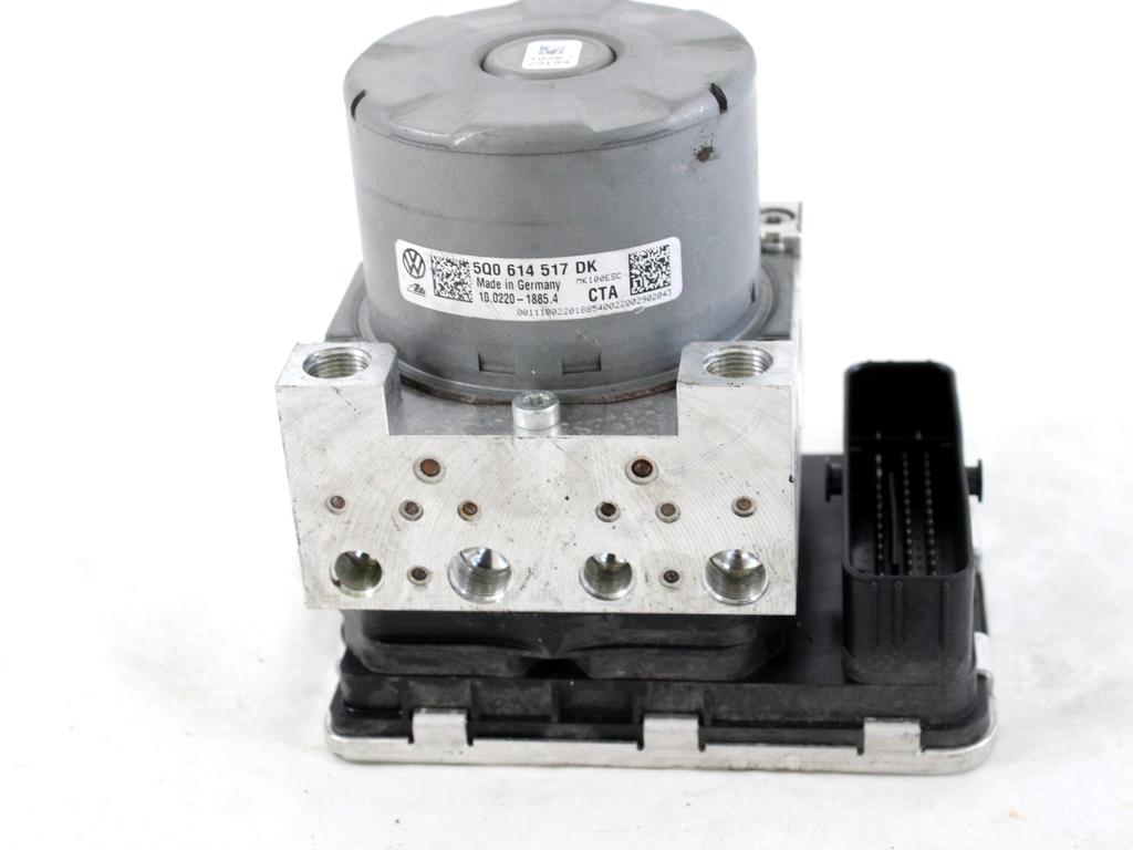 ABS AGREGAT S PUMPO OEM N. 5Q0614517DK ORIGINAL REZERVNI DEL VOLKSWAGEN T-ROC A11 (DAL 2017)  DIESEL LETNIK 2020