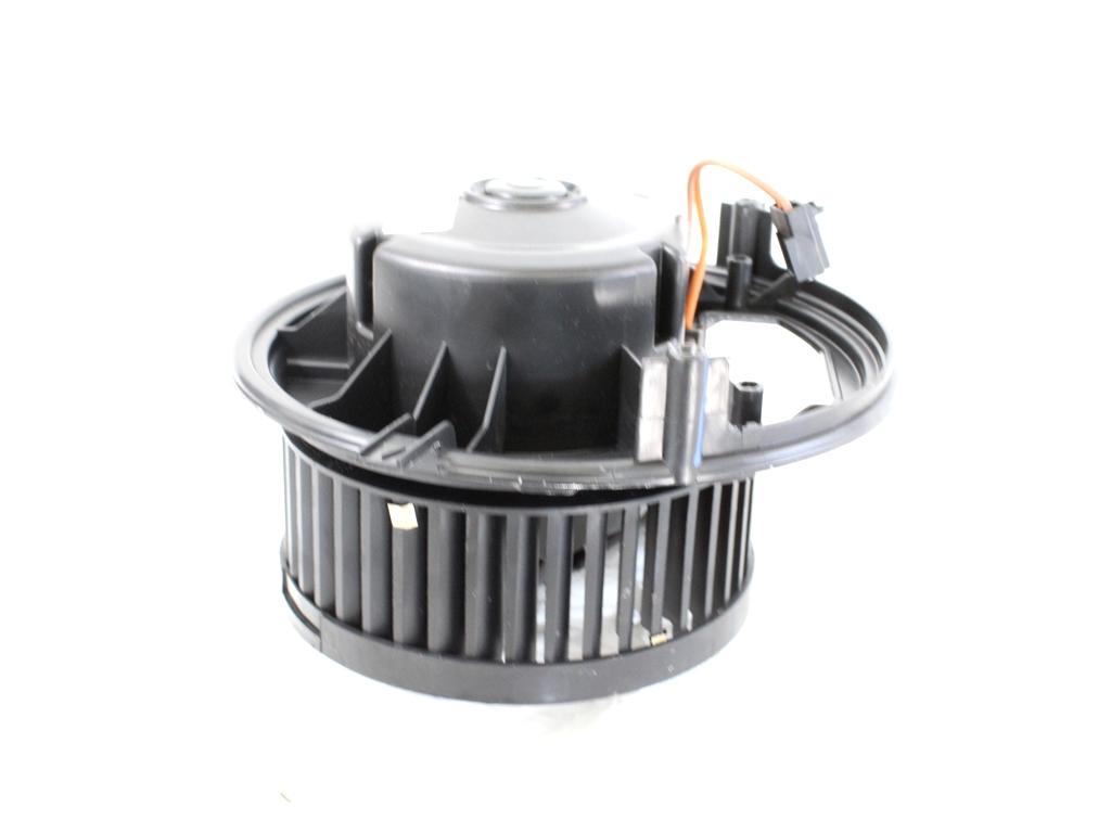 VENTILATOR  KABINE  OEM N. 5Q1819021H ORIGINAL REZERVNI DEL VOLKSWAGEN T-ROC A11 (DAL 2017)  DIESEL LETNIK 2020