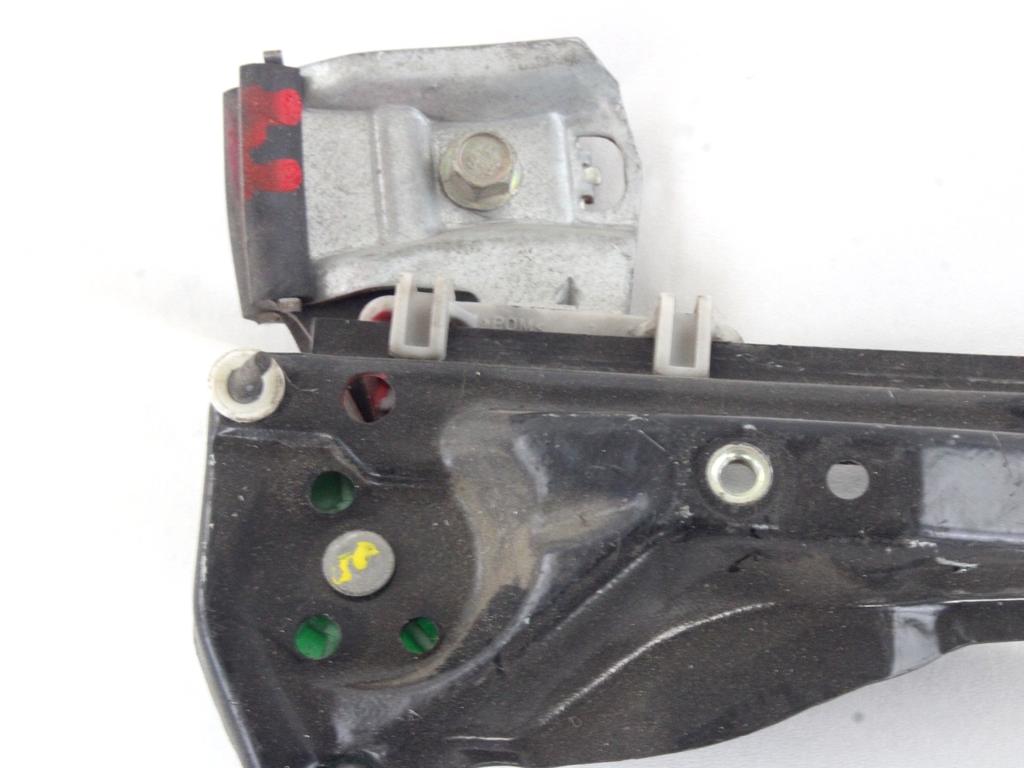 MEHANIZEM DVIGA SPREDNJIH STEKEL  OEM N. 15810 SISTEMA ALZACRISTALLO PORTA ANTERIORE ELETTR ORIGINAL REZERVNI DEL FORD FOCUS DAW DBW DNW MK1 BER/SW (1998-2001)DIESEL LETNIK 2001