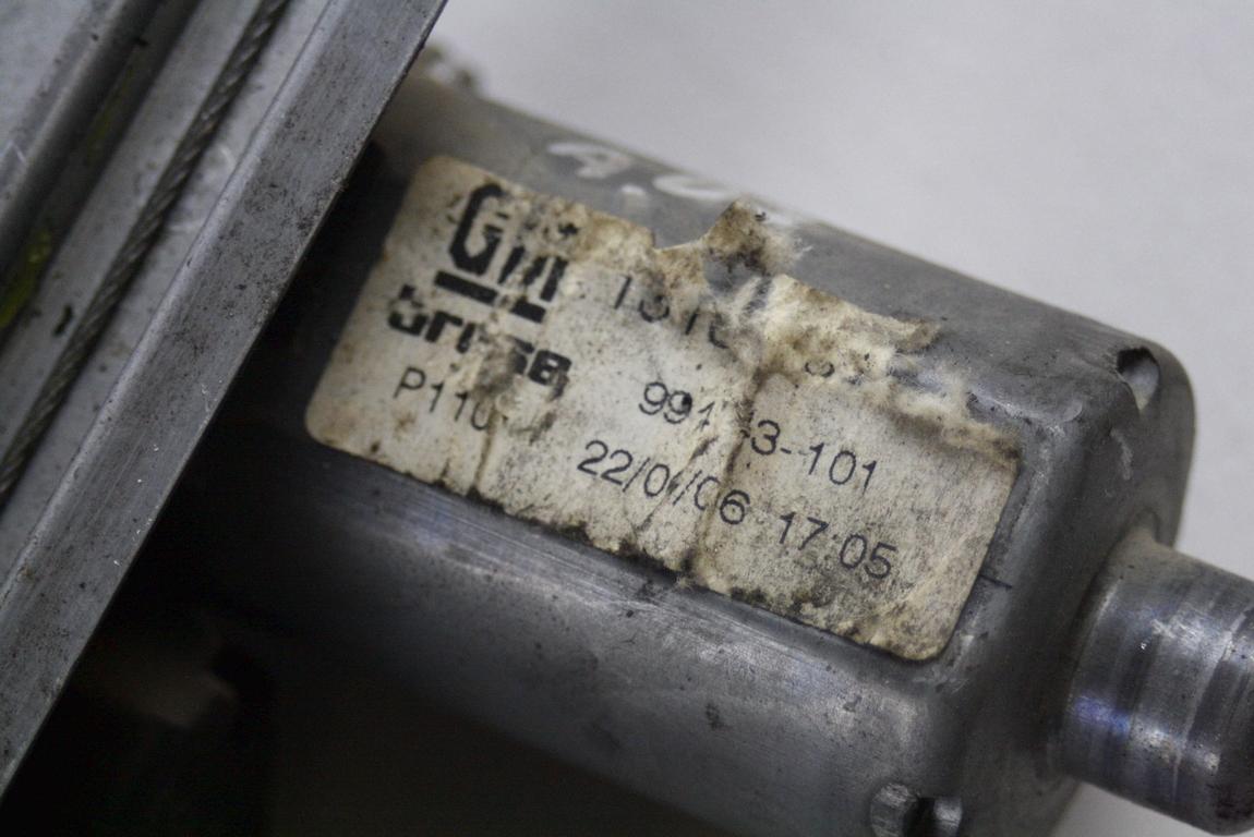MEHANIZEM DVIGA ZADNJIH STEKEL  OEM N. 18886 SISTEMA ALZACRISTALLO PORTA POSTERIORE ELETT ORIGINAL REZERVNI DEL OPEL ZAFIRA B ONE FAMILY A05 M75 (2011 - 2014) BENZINA LETNIK 2014