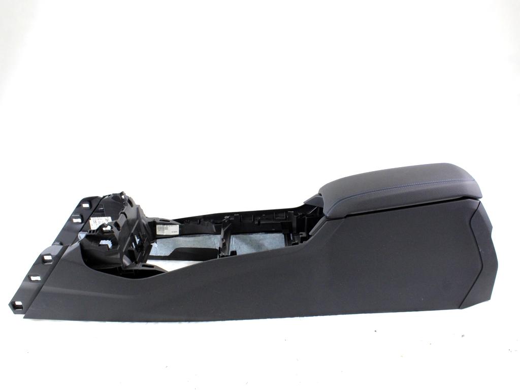 NASLON ZA ROKE/SREDINSKA KONZOLA OEM N. 51169460092 ORIGINAL REZERVNI DEL BMW SERIE 1 BERLINA F40 (DAL 2019)DIESEL LETNIK 2022