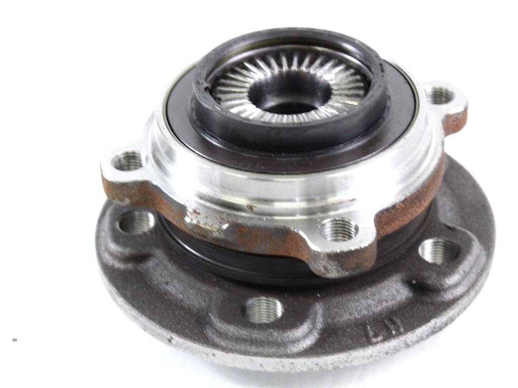 6874443 MOZZO RUOTA ANTERIORE CON CUSCINETTO BMW SERIE 1 118D F40 M SPORT 2.0 D 110KW AUT 5P (2022) RICAMBIO USATO