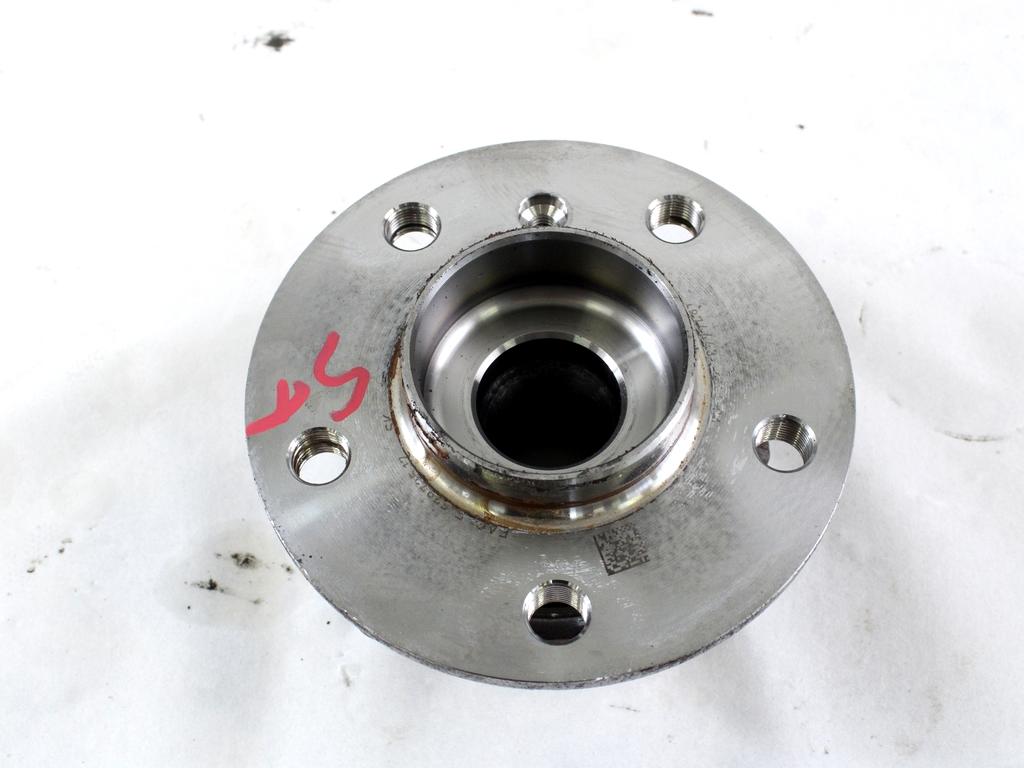 6874443 MOZZO RUOTA ANTERIORE CON CUSCINETTO BMW SERIE 1 118D F40 M SPORT 2.0 D 110KW AUT 5P (2022) RICAMBIO USATO